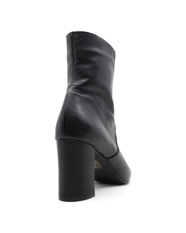 Bueno Dream Black Leather Boot