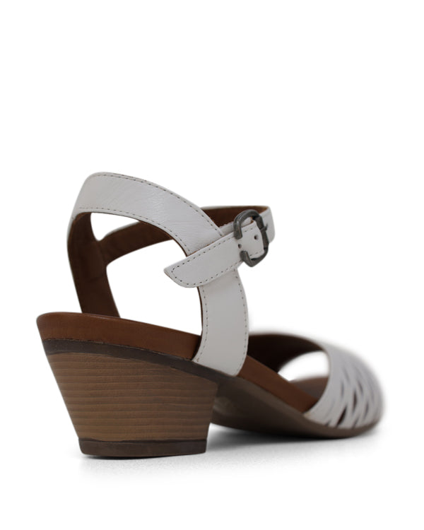 Bueno Judy Mid Heels