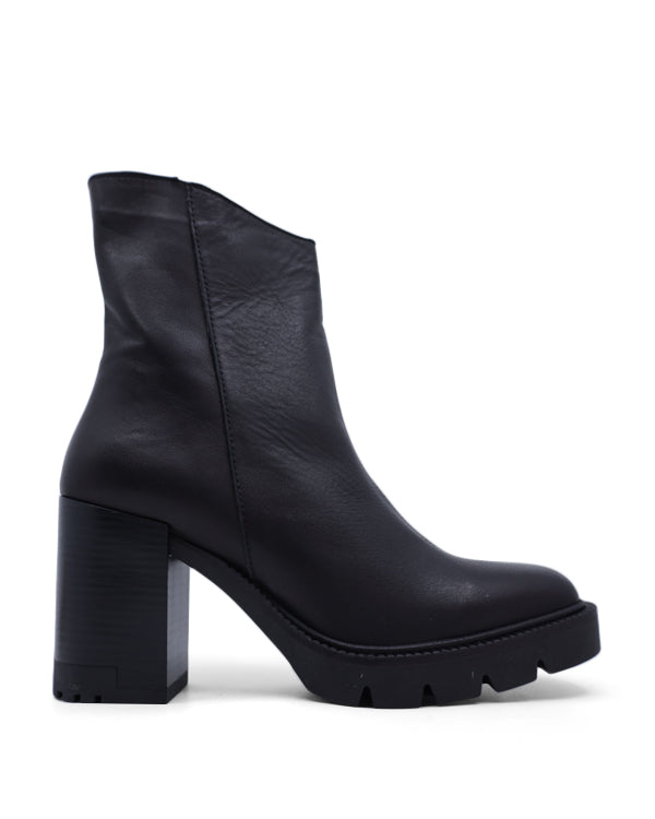 Bueno Lizzie Black Boot