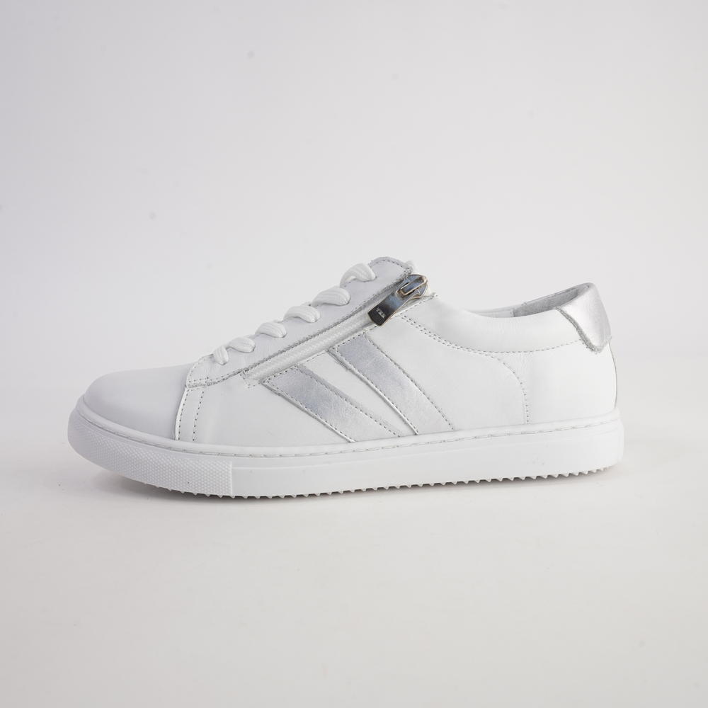 Cabello Ultimate European Leather Sneaker