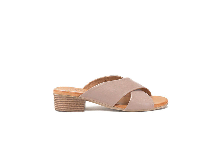 Deran Cabello Womens Sandals Taupe